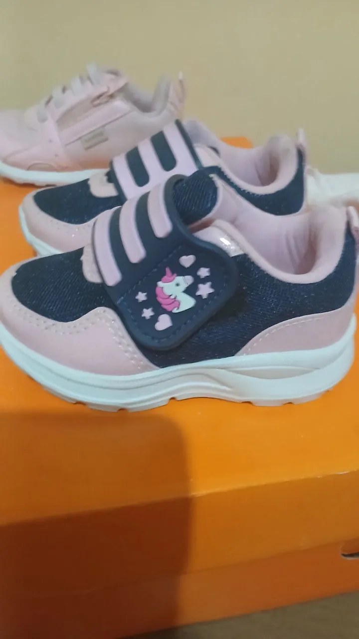 Tênis Infantil com Detalhe de Unicórnio - Novo!