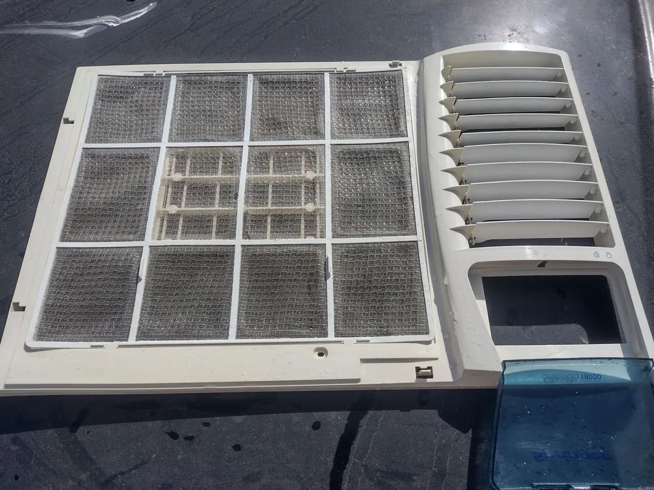 Frente Plastica para Ar Condicionado de Janela Springer Silentia 18 / 30.000BTU/h - Foto 5