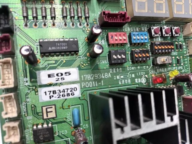 Placa de Ar-condicionado - Hitachi (17B29348A) - Foto 2