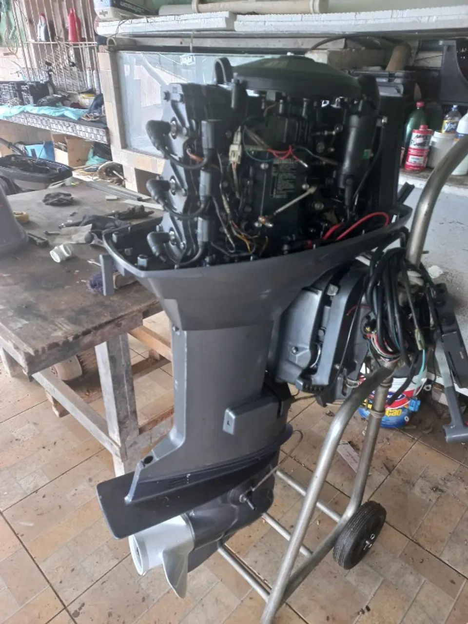 Motor de Popa Yamaha 60 HP - 3 Cilindro C/ Controle de Distância C/ Trim - 1998