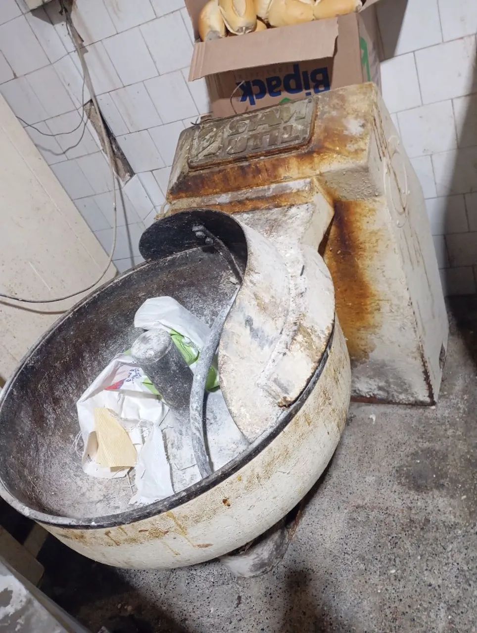 Misturador de Massa Industrial são duas máquinas  - Foto 2