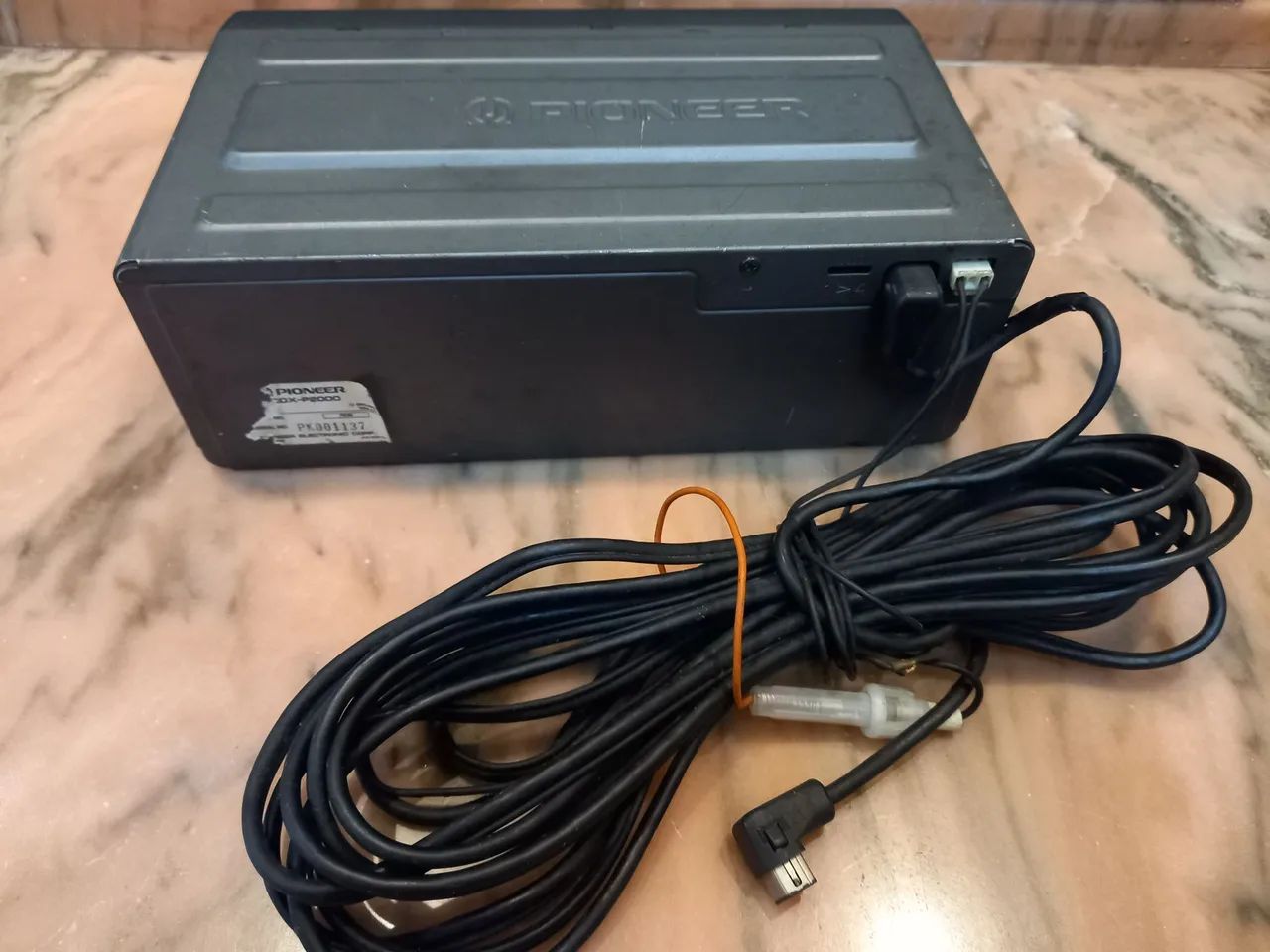 Pioneer CDX-P2000 12-Disc CD Changer - Foto 3