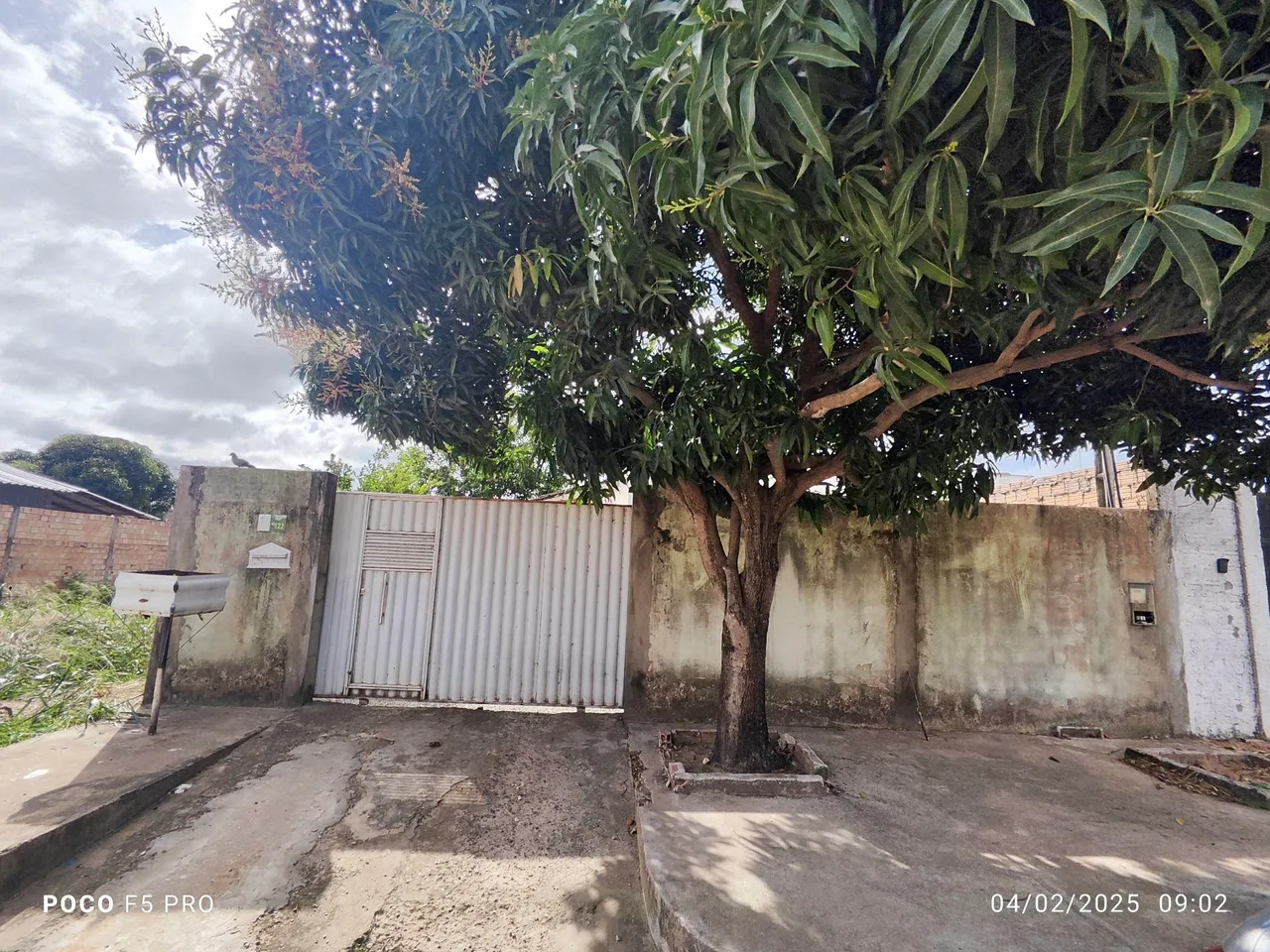 Casa no Airton rocha perola 3/4 sendo 2 suítes casa grande mais de 100 metros quadrados