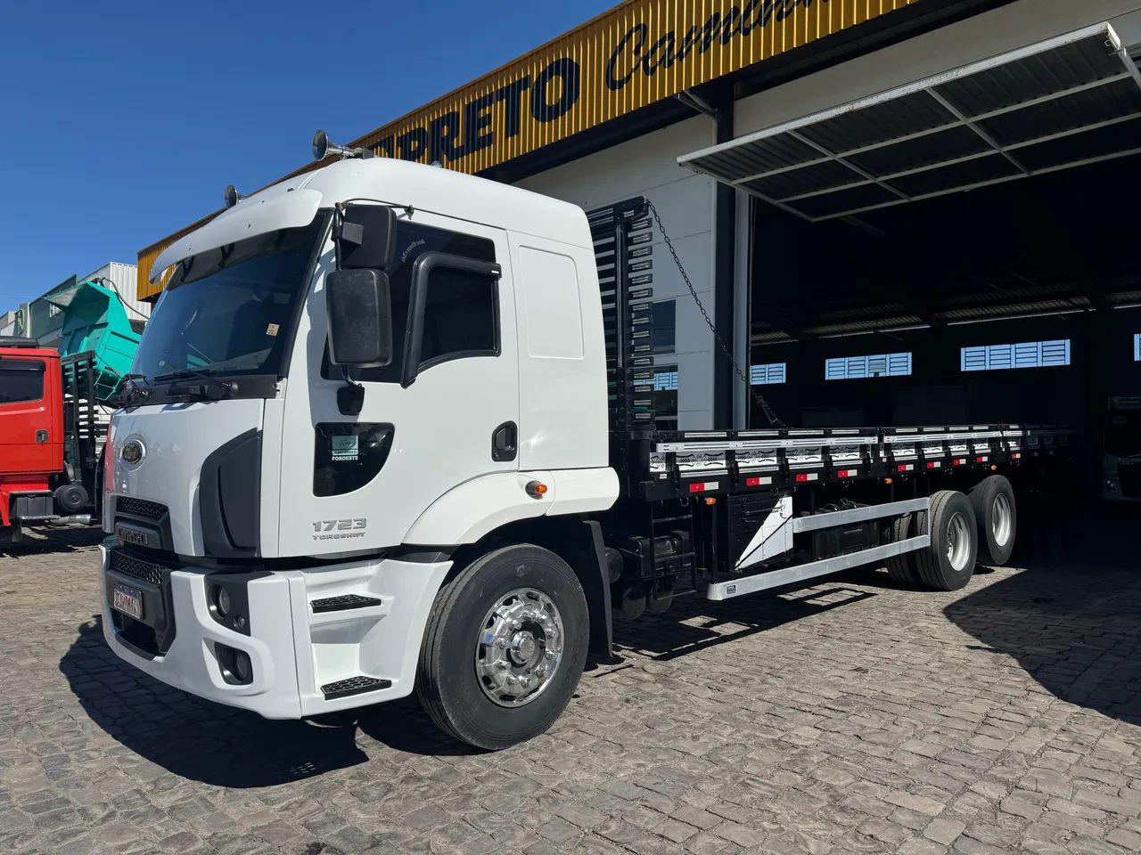 Cargo 2423 automático  - Foto 2