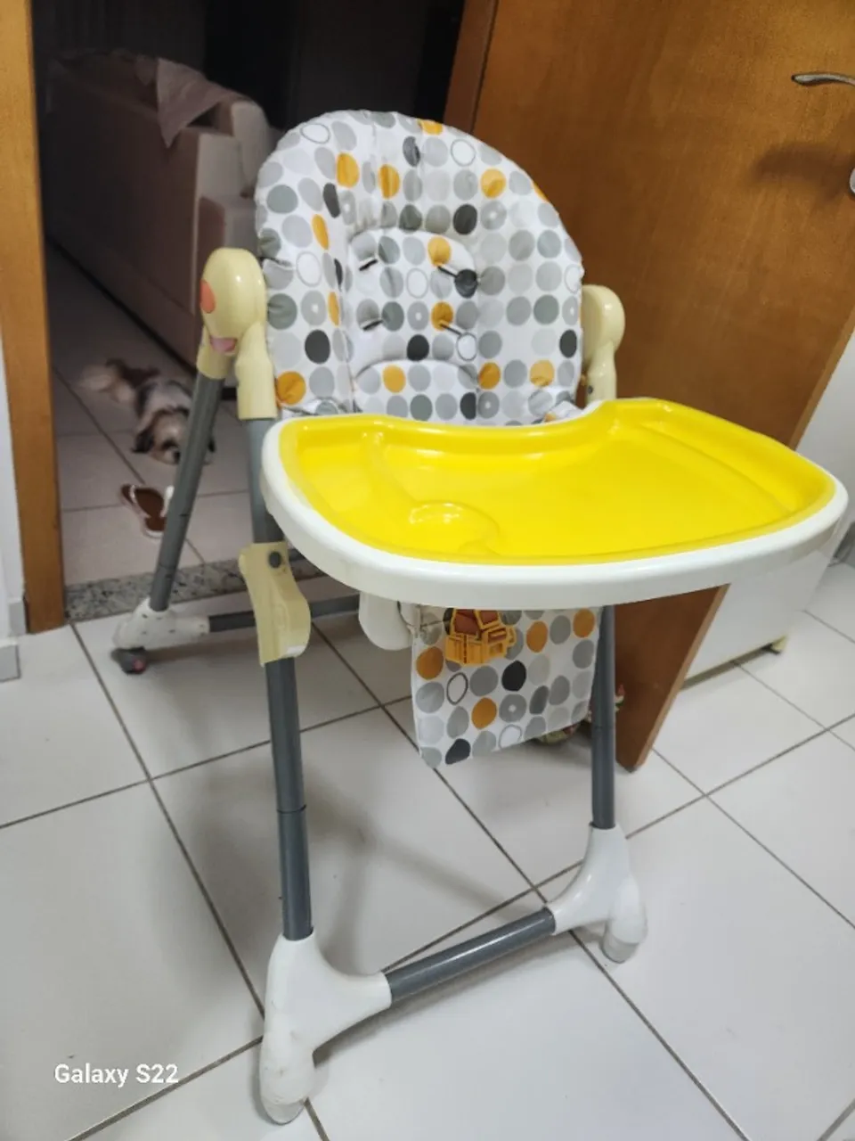 Cadeirinha de alimentação infantil