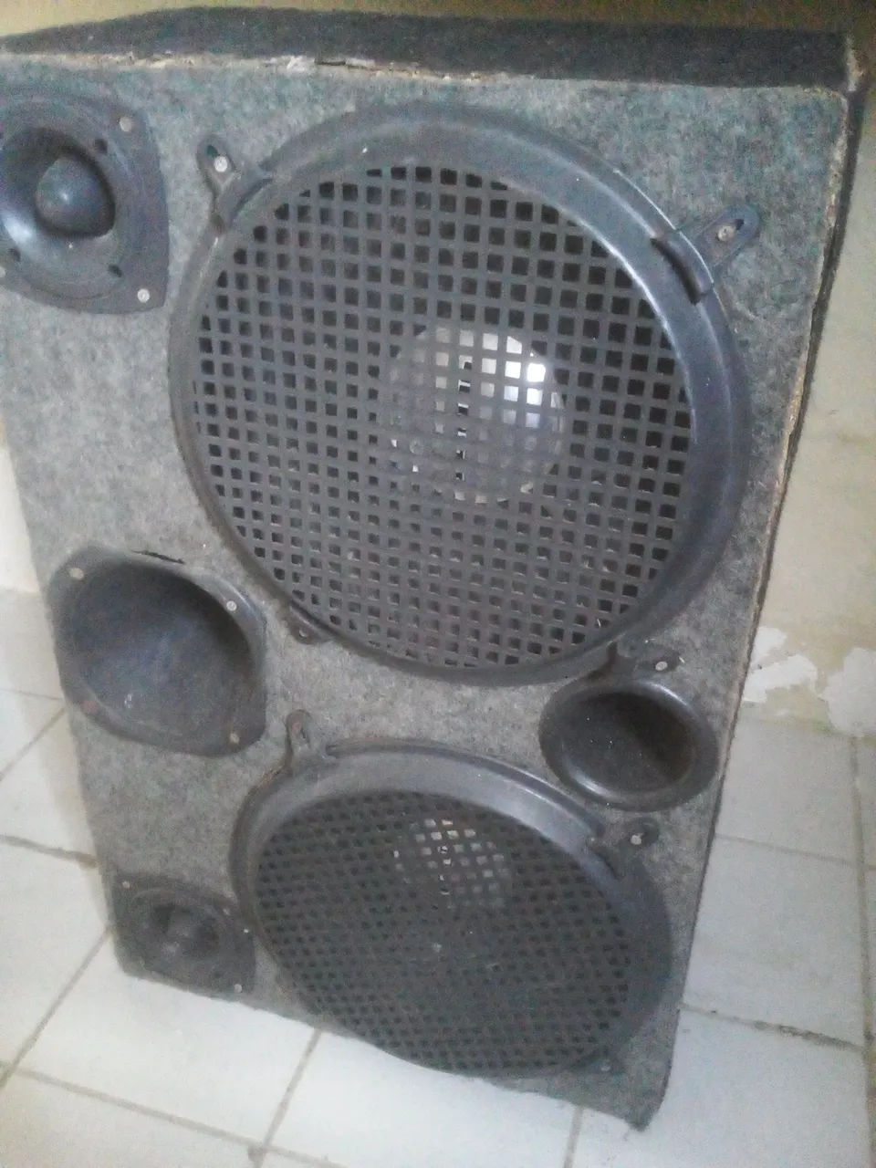 Caixa de som vintage