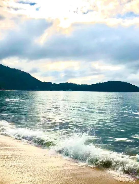 Praia de Garatucaia, Temporada, Anual ou  Vendo. A casa fica junto à Praia, Angra dos Reis