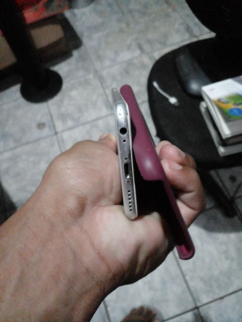Celular sem bateria