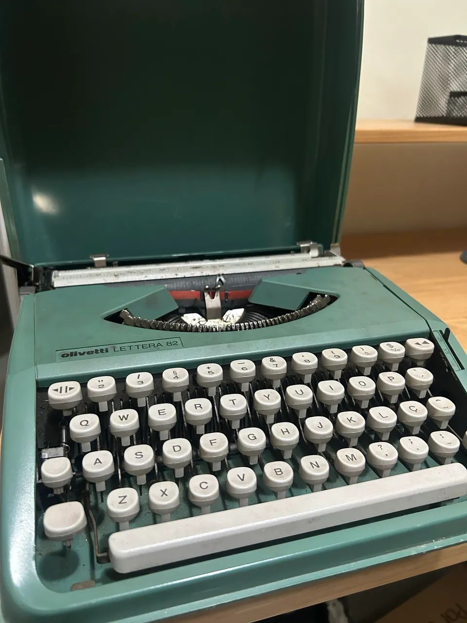 Máquina escrever Olivetti - Retro - Foto 4