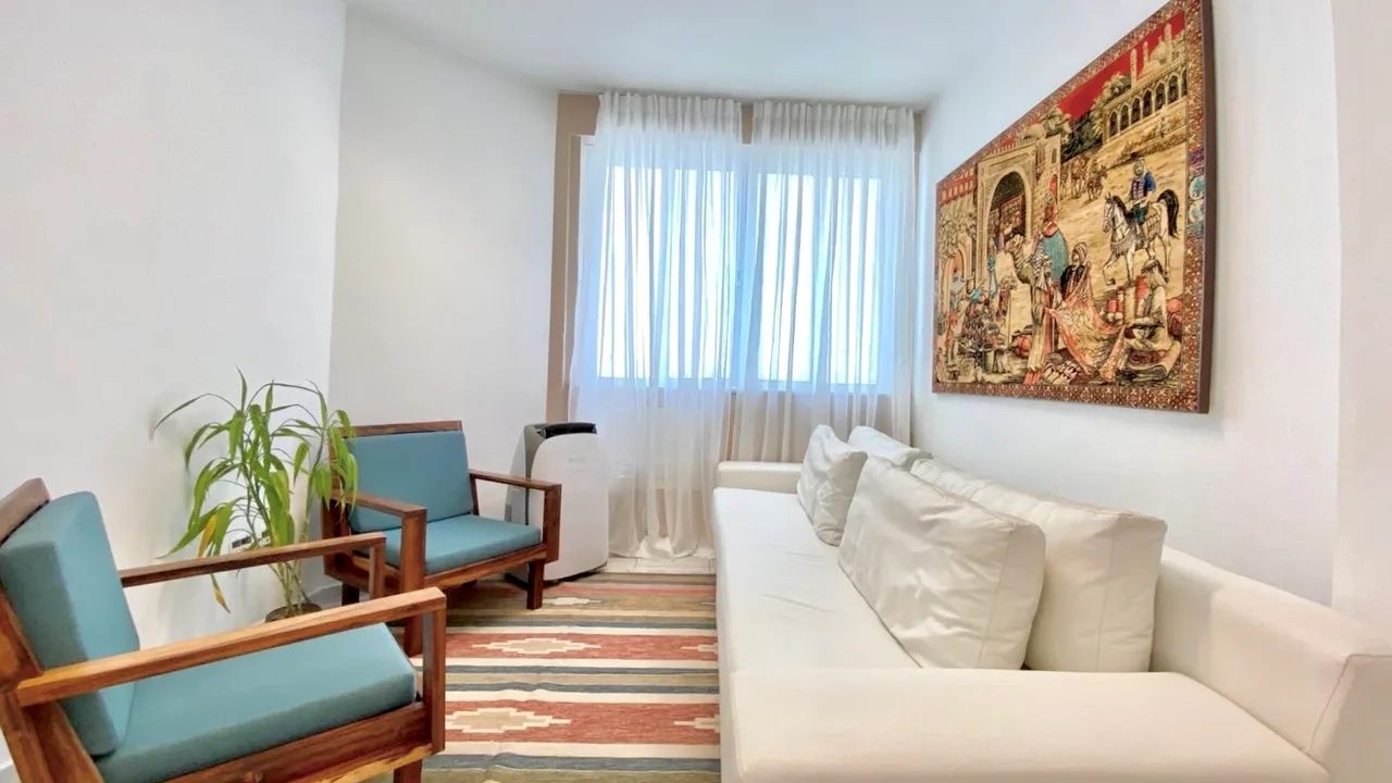 Leather Sofa64750824461570120