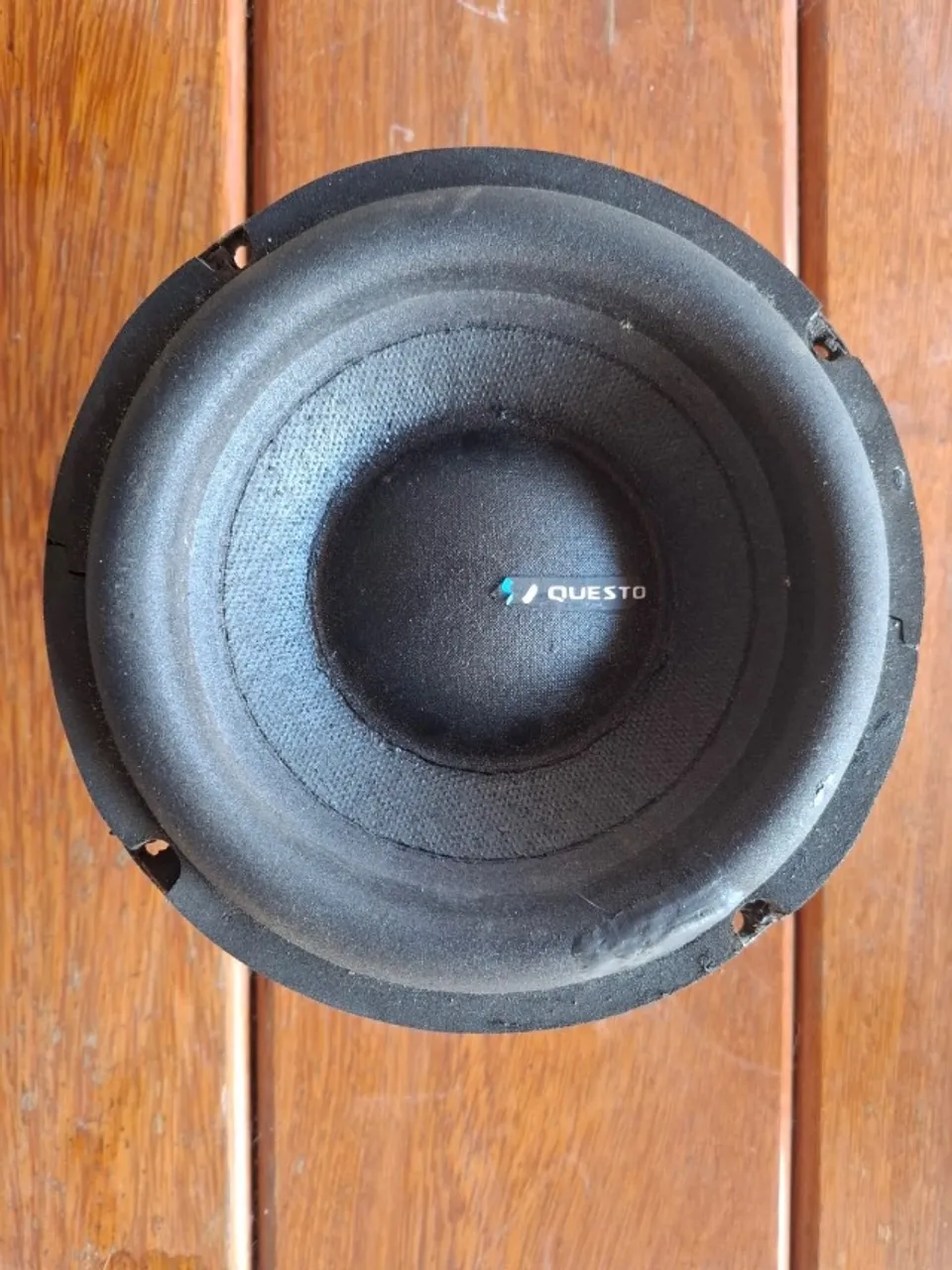 Subwoofer Questo 8?