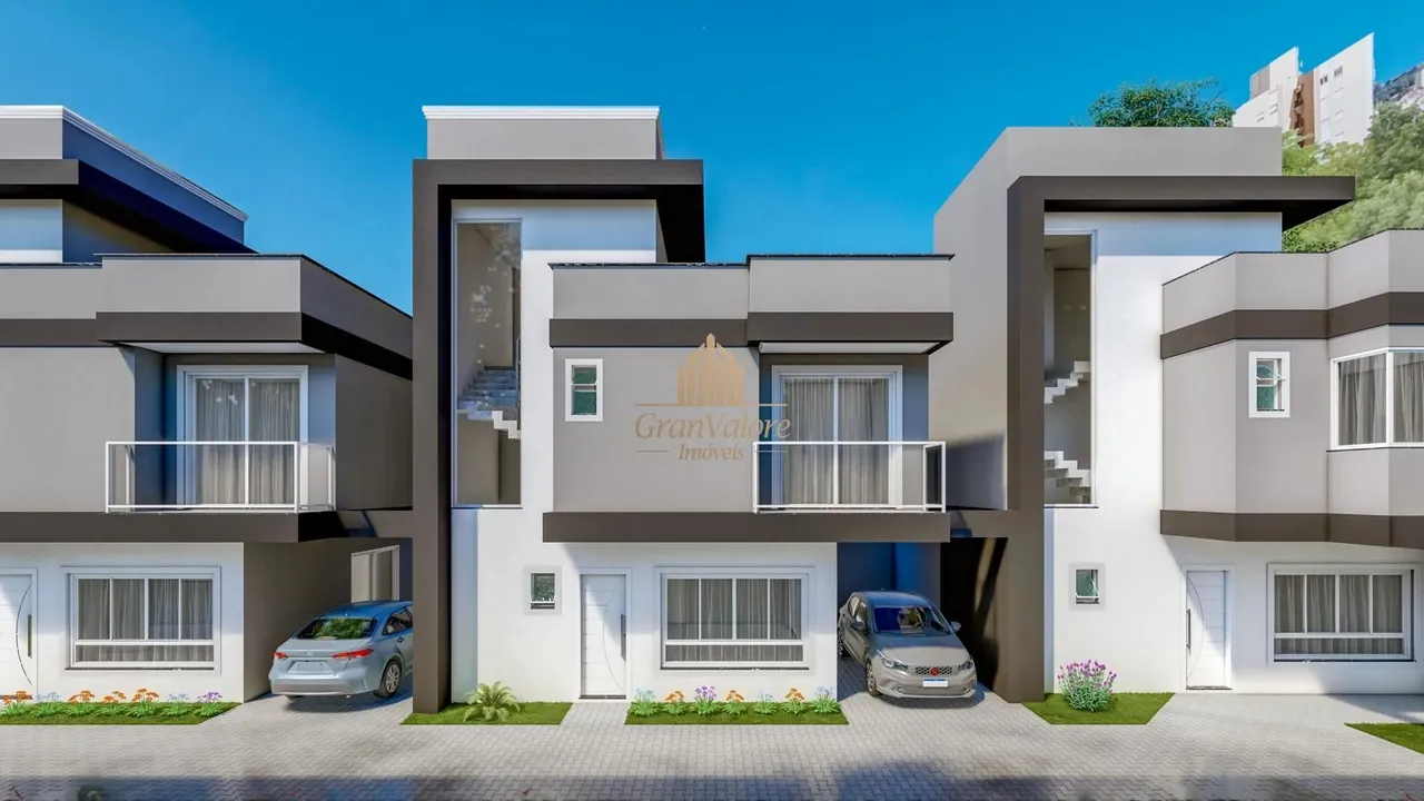 Sobrado na planta à venda no Portão