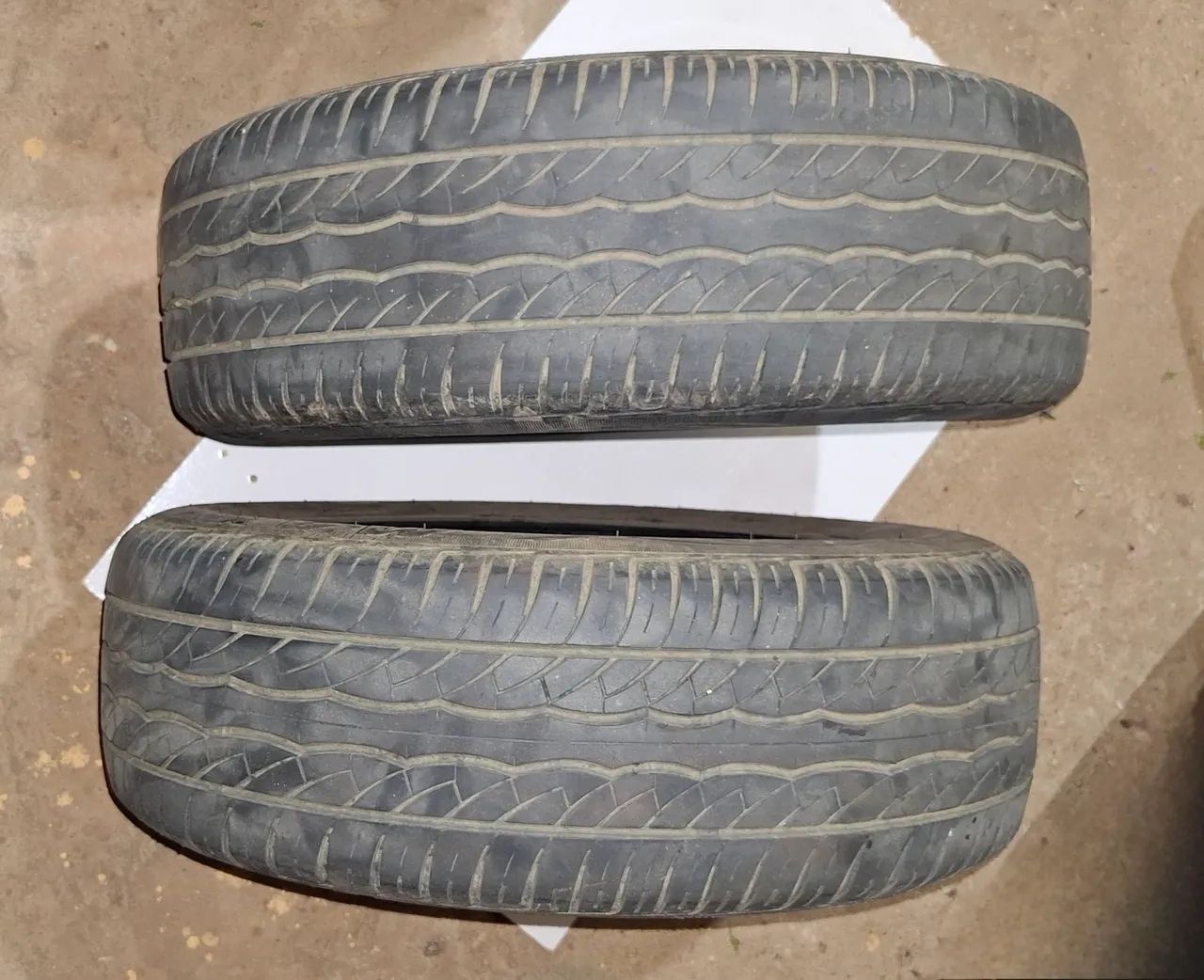 2 Pneus seminovos medida 185/60 R15 R$ 170 - Foto 2