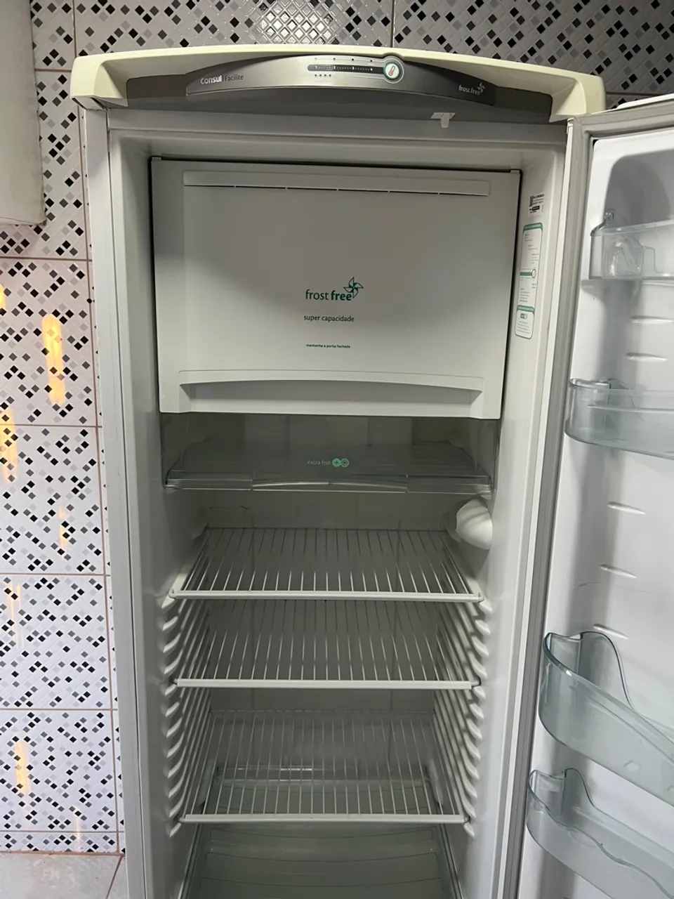 Geladeira Consul Frost Free Super Capacidade