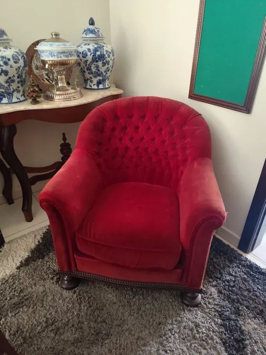 Poltrona de Veludo Vermelha