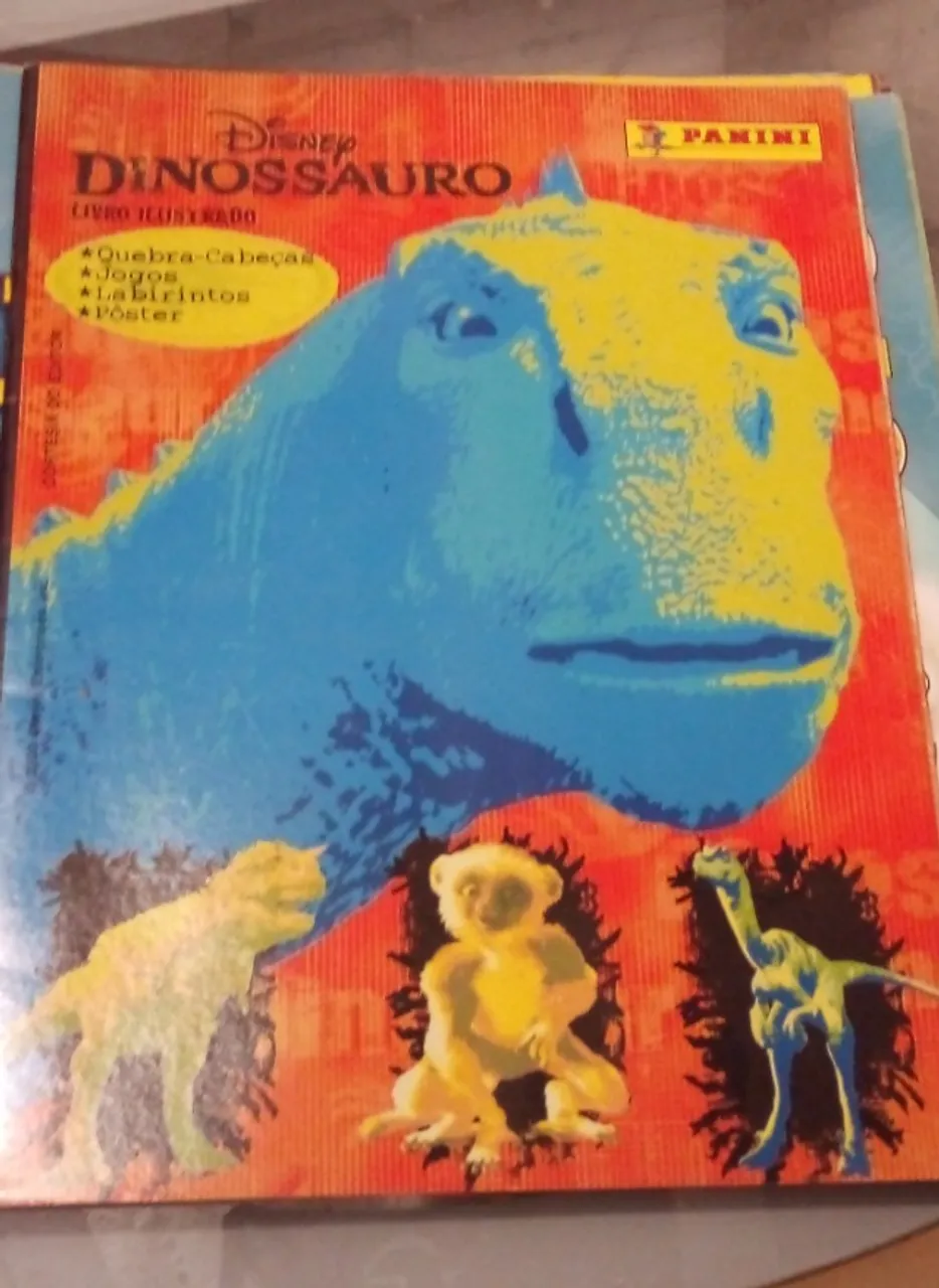 Álbum de figurinhas Disney Dinossauro (sem cromos)