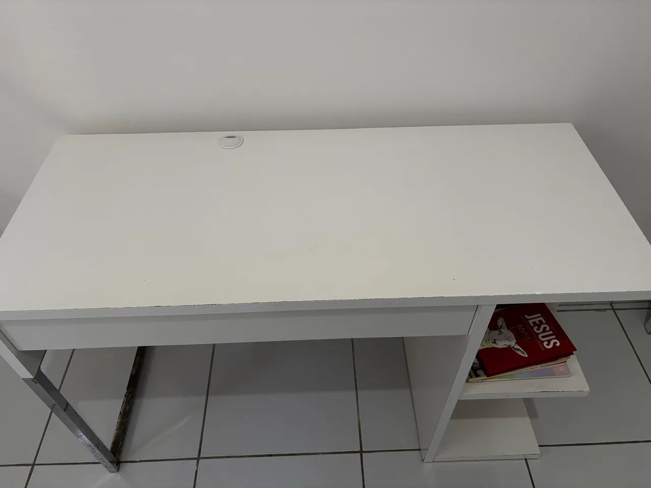 Escrivaninha branca64307303074947124