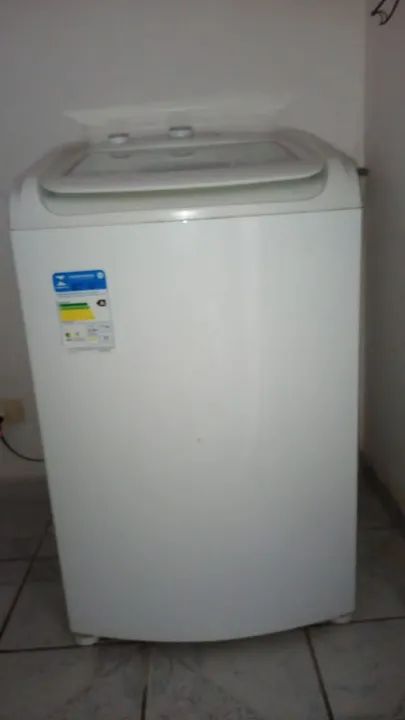 Máquina de lavar perfeito estado 