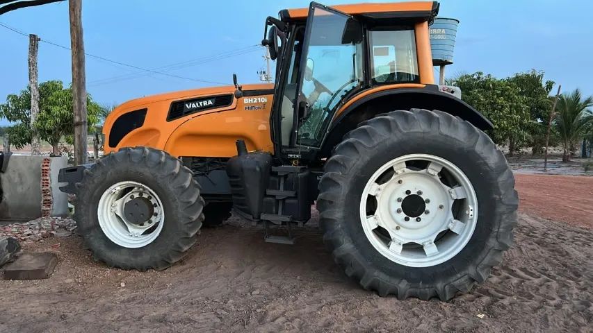 trator valtra Bh210i - Foto 2