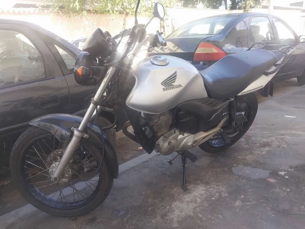 Honda CG 150- Moto em ótimo estado! - Foto 2