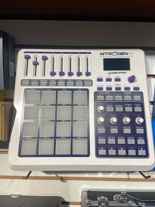 Controlador MIDI Dj Waldman Nitrogen 1664407622085378122