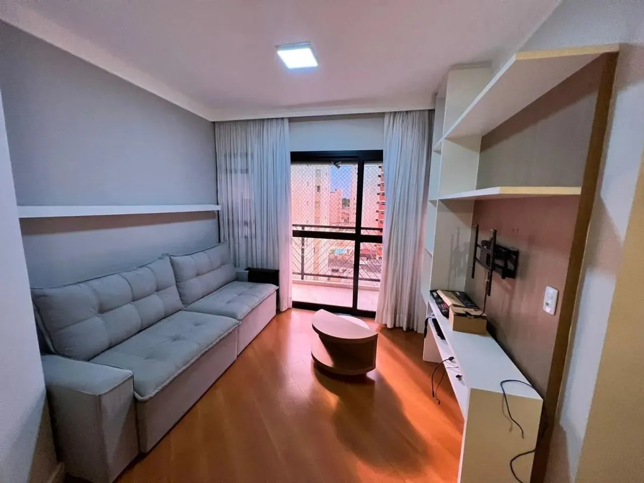 Apartamento para Locação em São José dos Campos, Vila Adyana, 3 dormitórios, 1 suíte, 2 ba