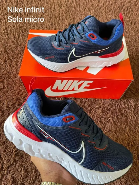 Tênis Nike INFINIT