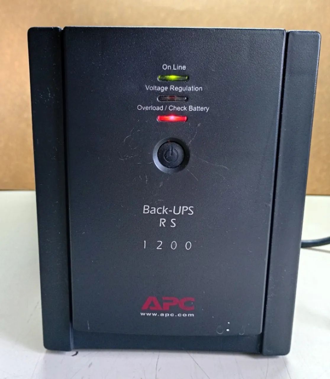 Onduleur apc back-ups es 400 - be400- pur sinus 240 watt 4 à Trévoux | Clasf informatique