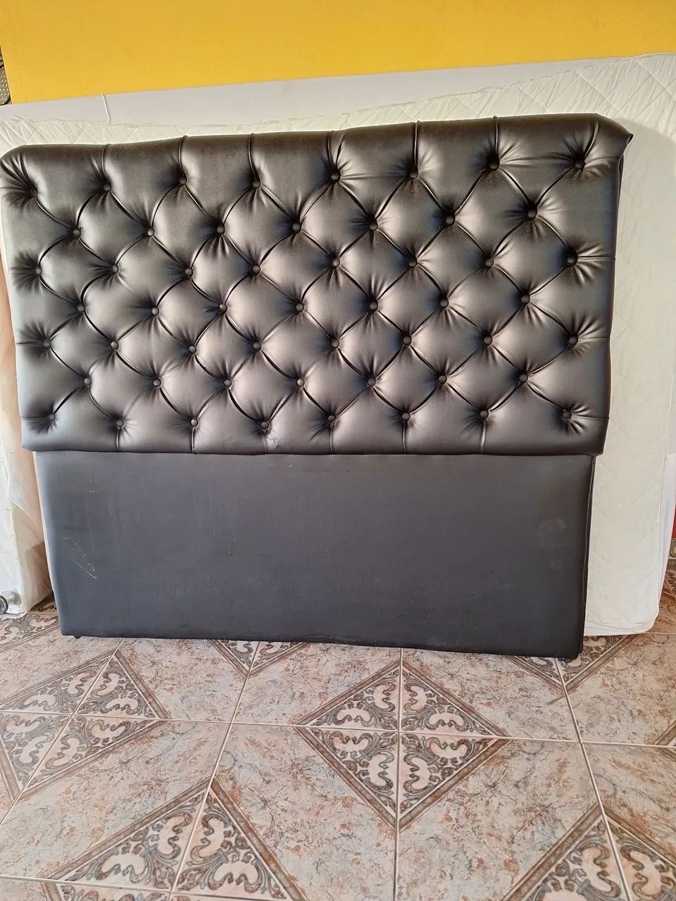 Queen-size upholstered headboard in faux leather