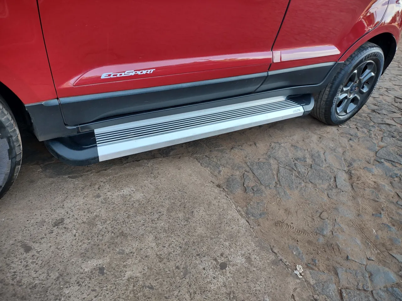 Estribo lateral Ford EcoSport