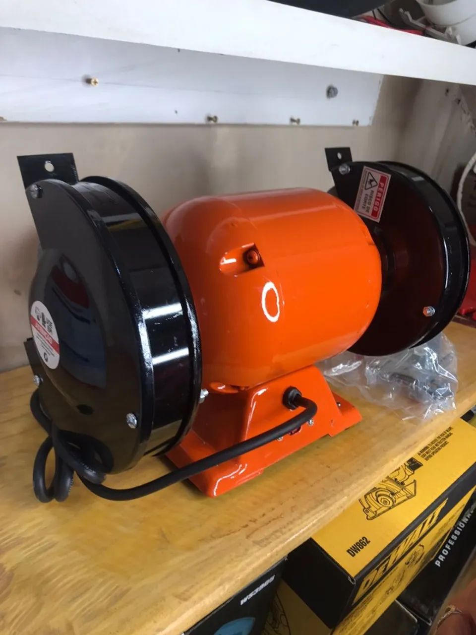 (Novo)  Moto Esmeril De Bancada 1/2 Hp Gr360 Intech Machine Bivolt 110v/220v - Foto 5