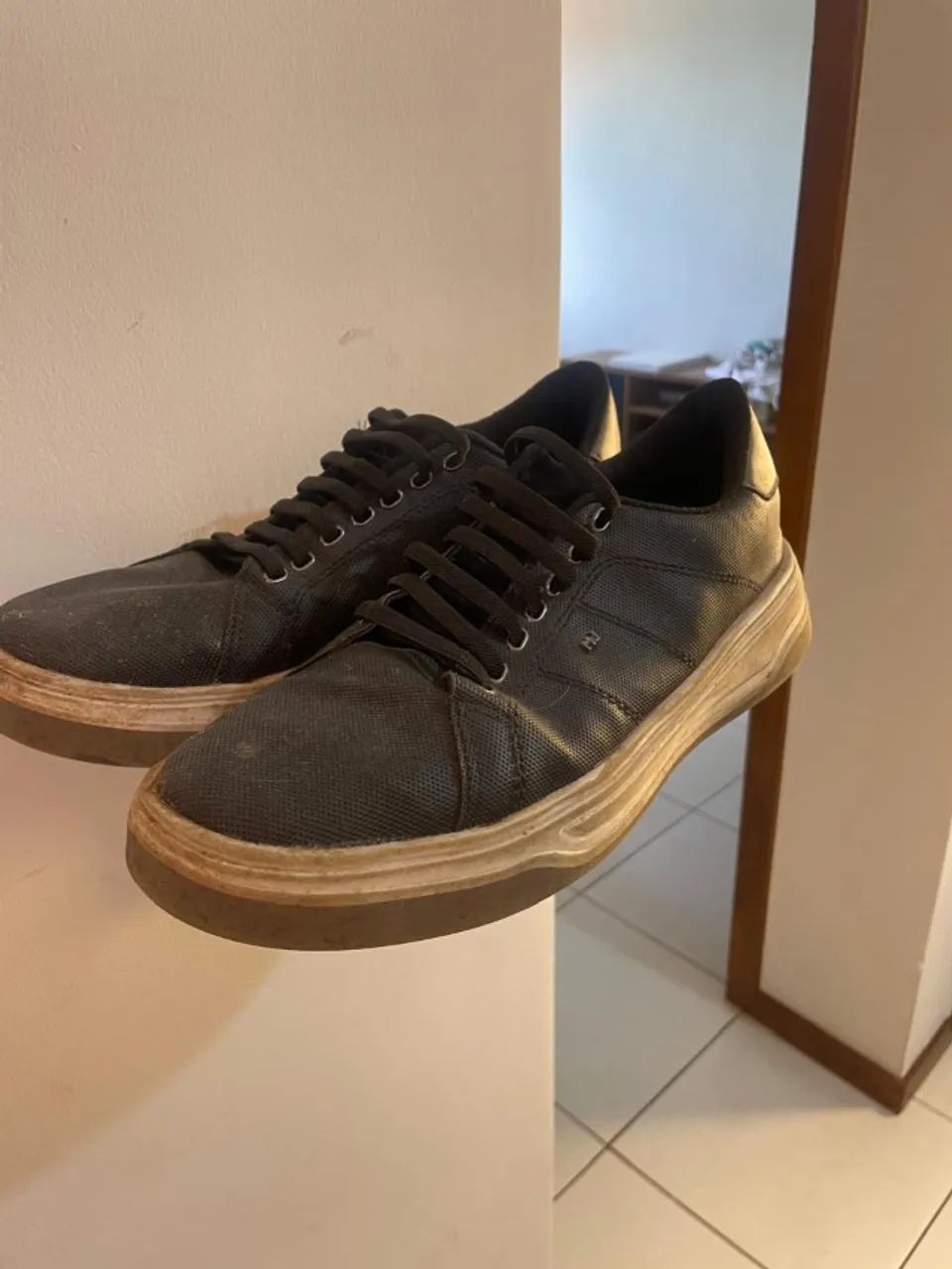 5 pares de Sapatos 44 - Foto 3