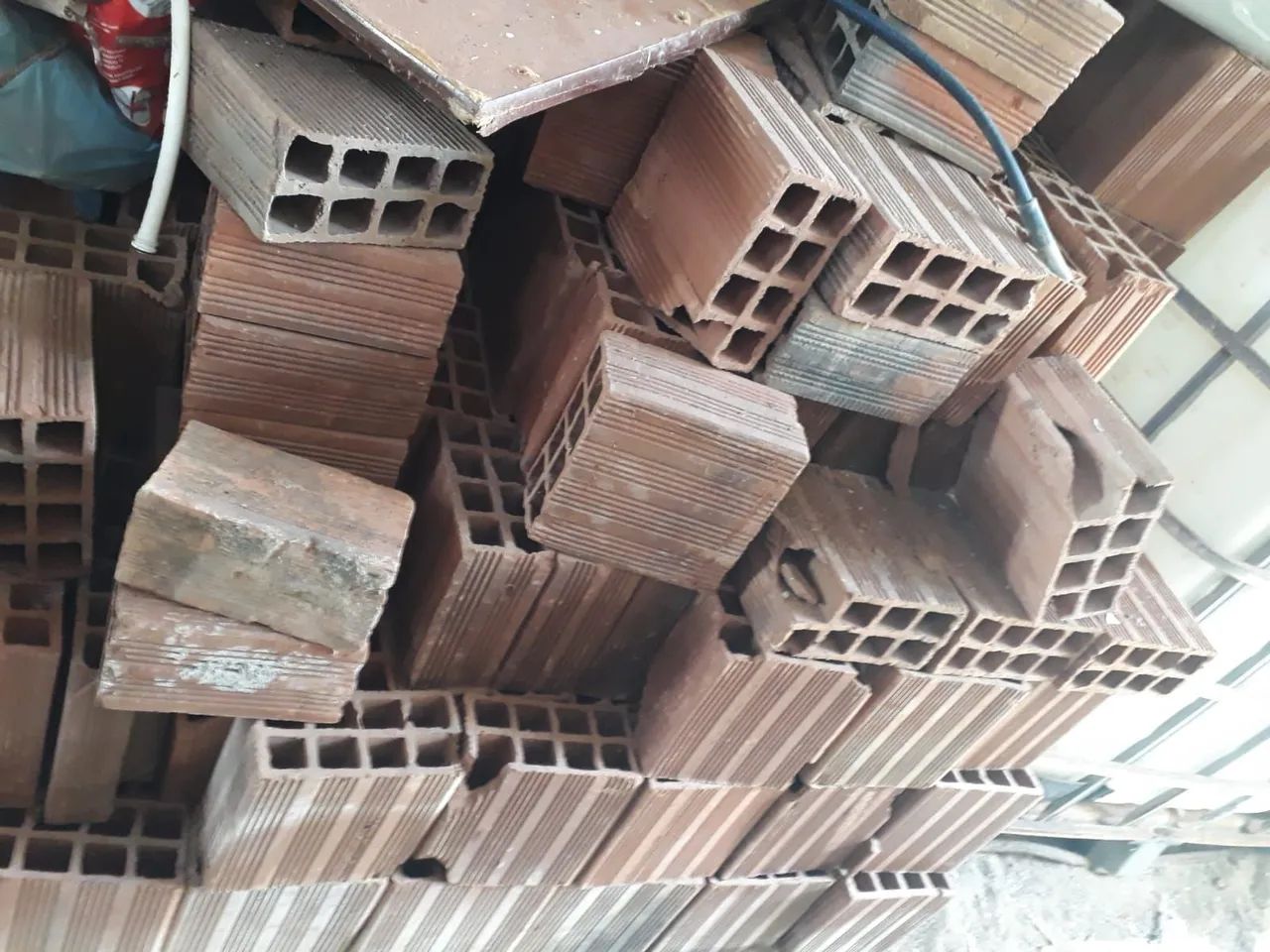 Tijolos Cerâmicos para Construção 