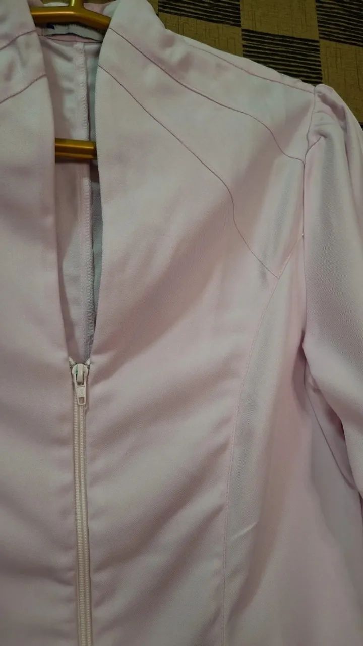 Jaleco Manga Longa Zíper Estética Dentista Enfermagem Manicures Rosa Tam 40 - Foto 3