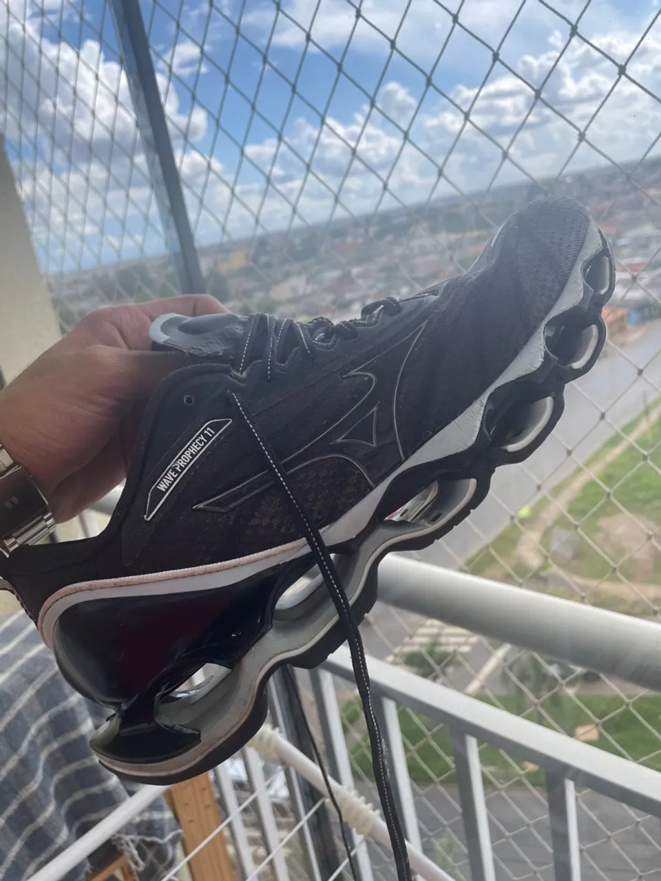 Mizuno Wave Prophecy 11