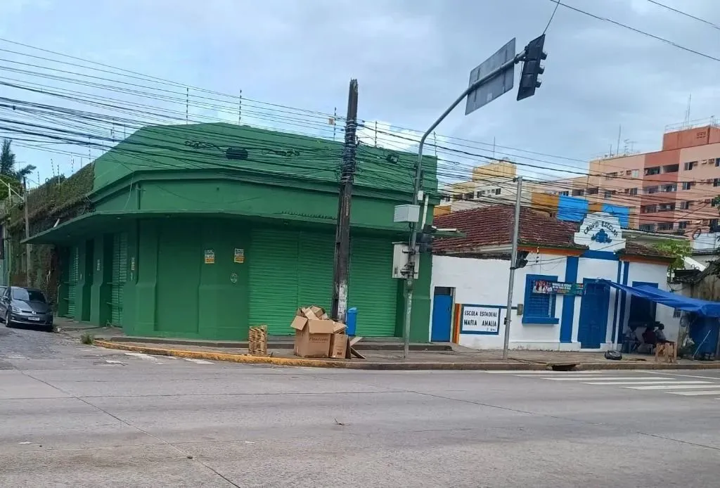 MACAXEIRA PRÉDIO NA AV. NORTE DE ESQUINA 500 M2