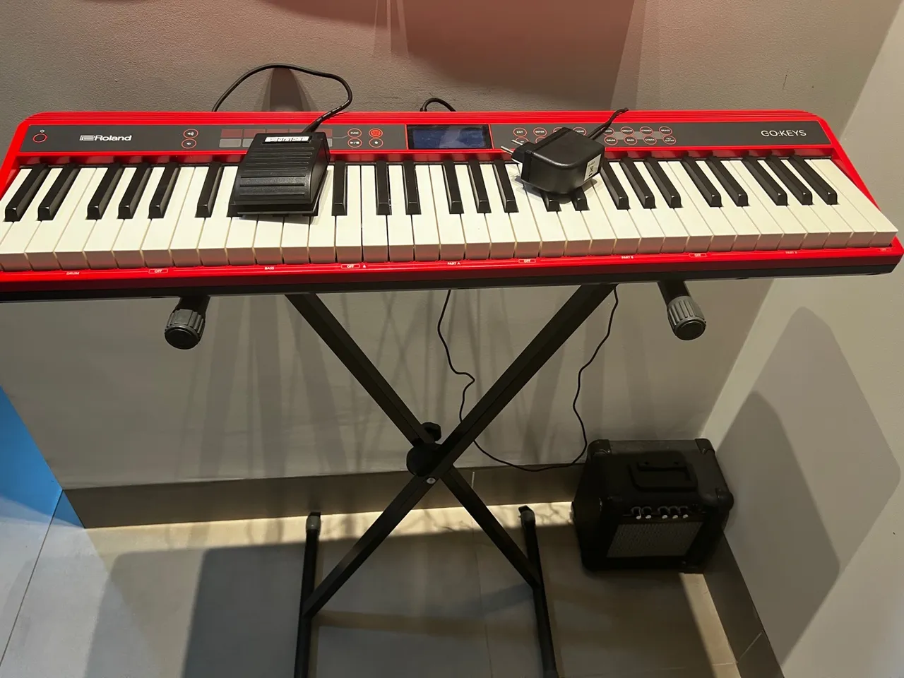 Teclado Roland GO:KEYS vermelho
