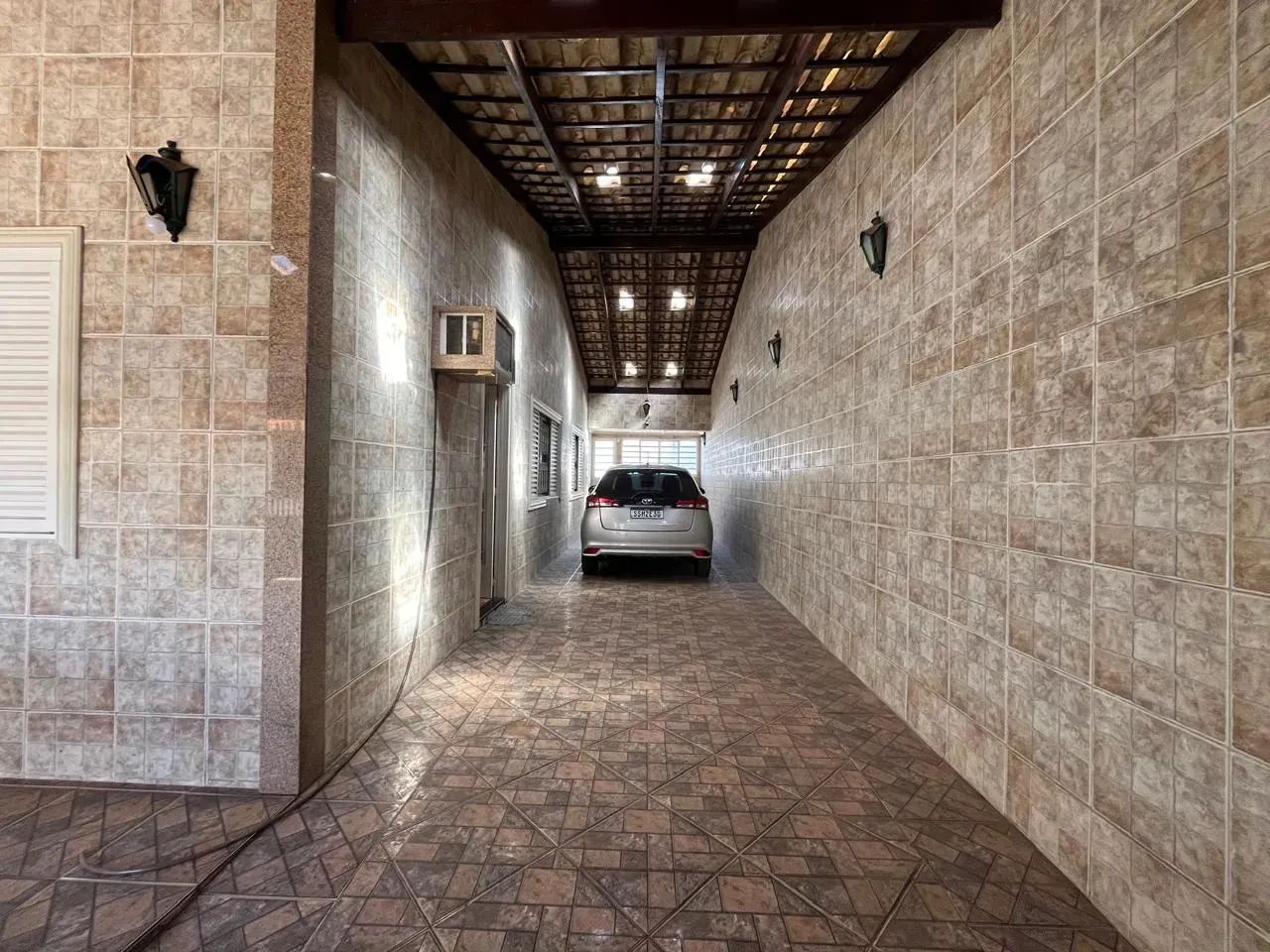 Vendo excelente casa em Valparaíso de Goiás na Etapa B, Quadra 59 - Foto 2