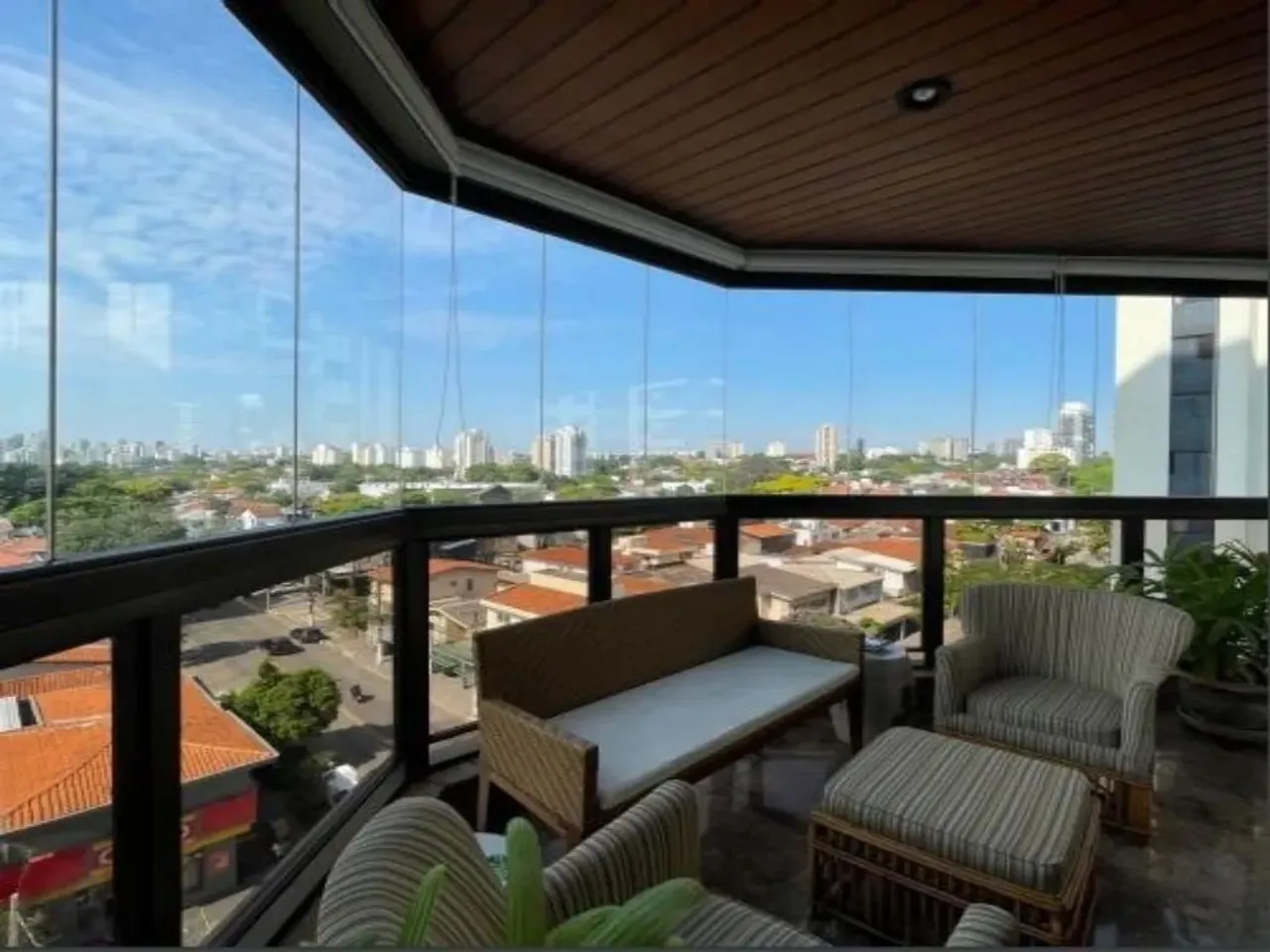 Apartamento á venda de 239 m² 4 Quartos 3 Suítes no Campo Belo