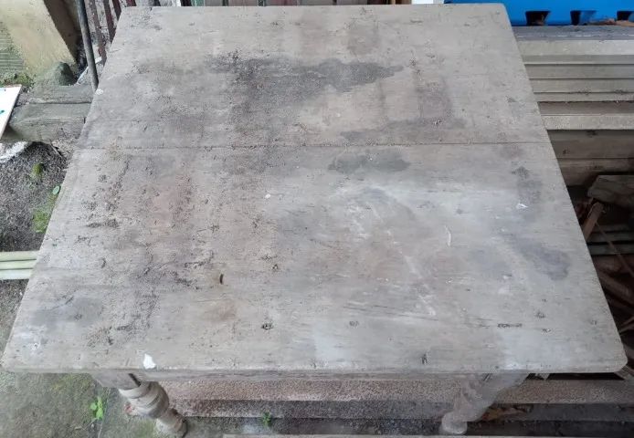 Mesa antiga quadrada - Foto 3