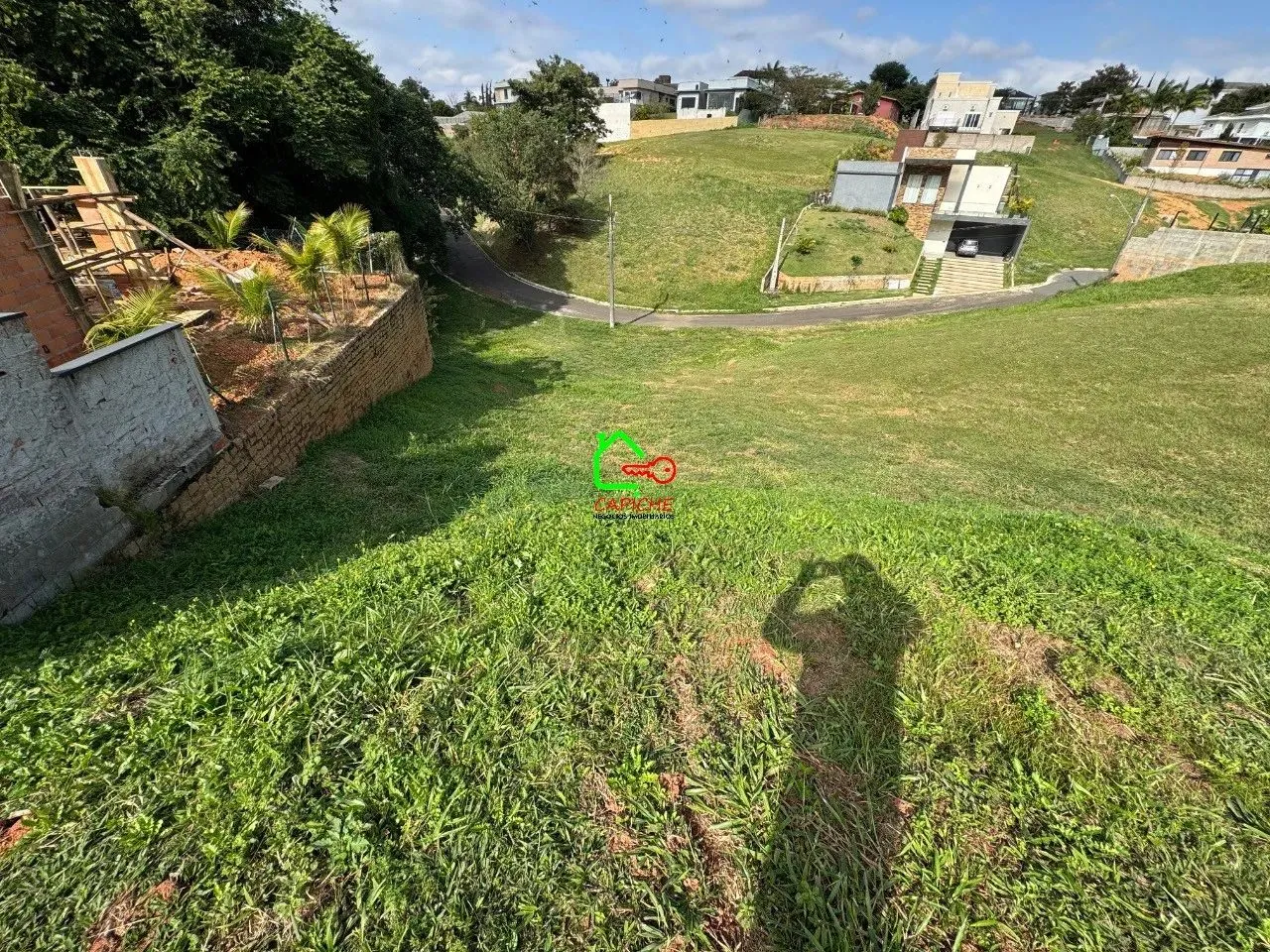 Terreno em Condomínio à Venda em Itupeva-SP - Bairro Terras de Santa Teresa - 810m² de Áre