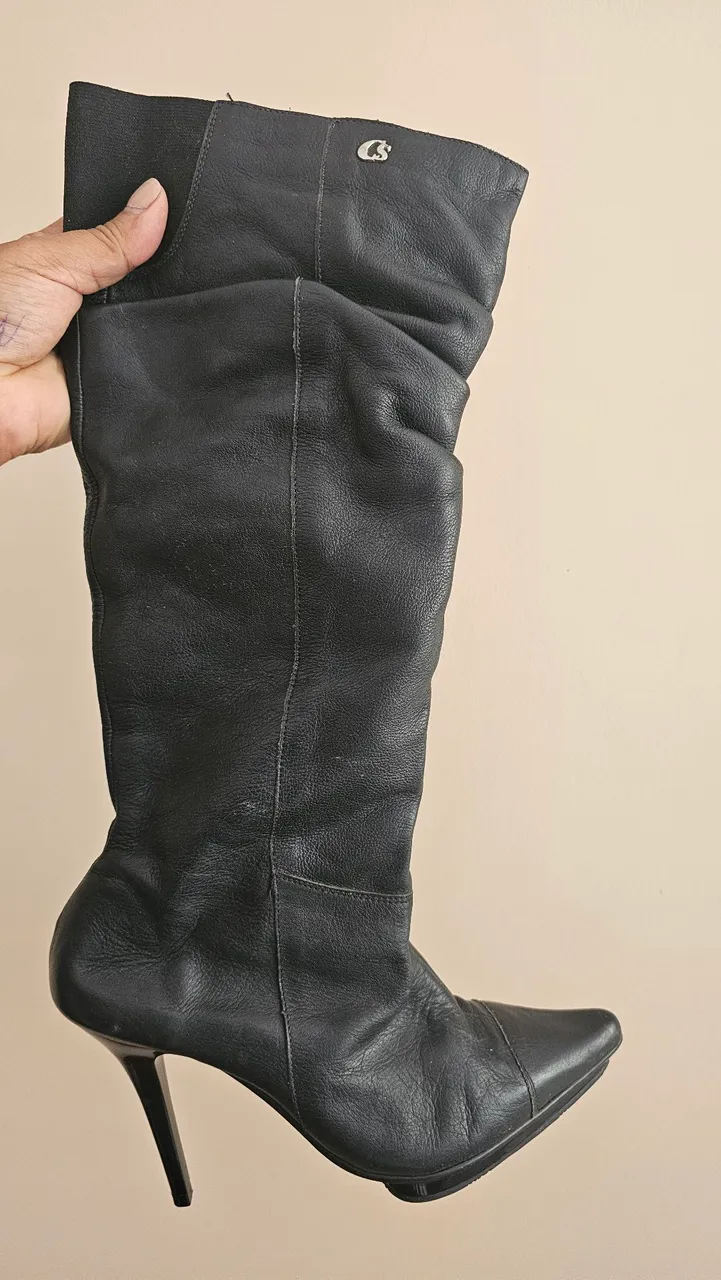 Bota feminina cano alto preta
