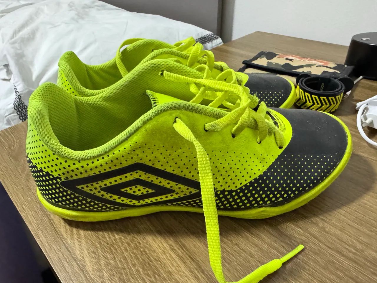 Vendo chuteira futsal - Foto 2