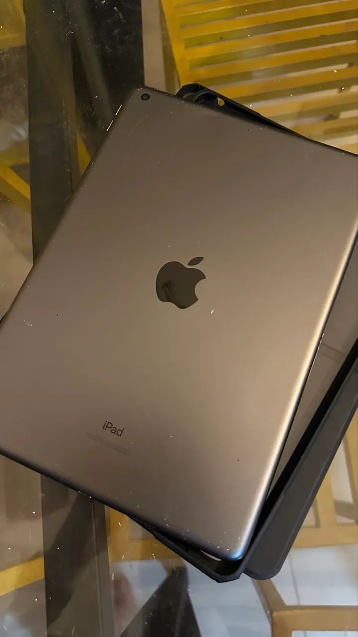 iPad 8ª Geração 128GB Silver (Prateado) - Na Caixa com Acessórios - Foto 2