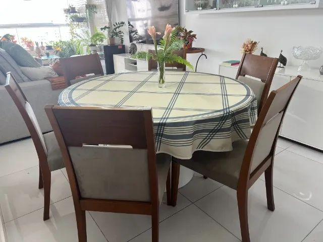 oportunidade: Mesa de Jantar Redonda 135 cm R$ 700,00