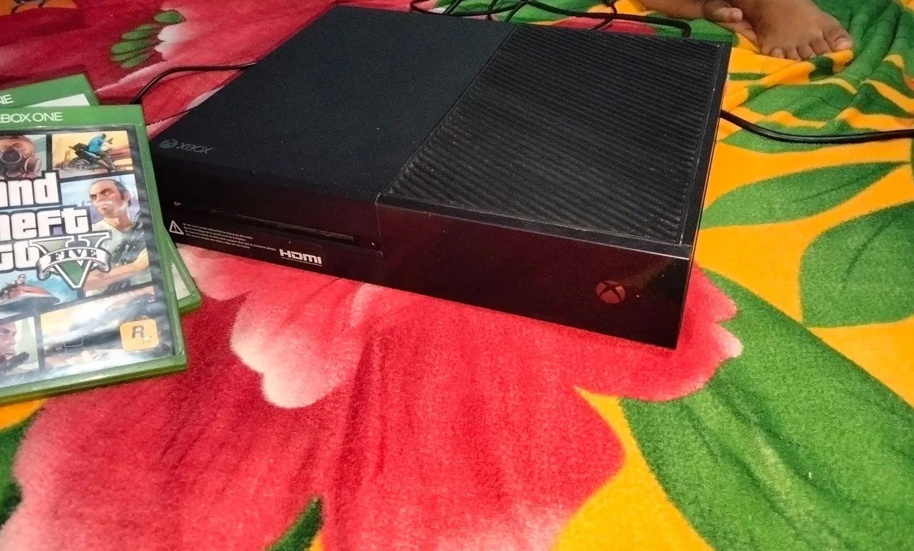 Xbox one com 1 controle e 2 jogos - Foto 3
