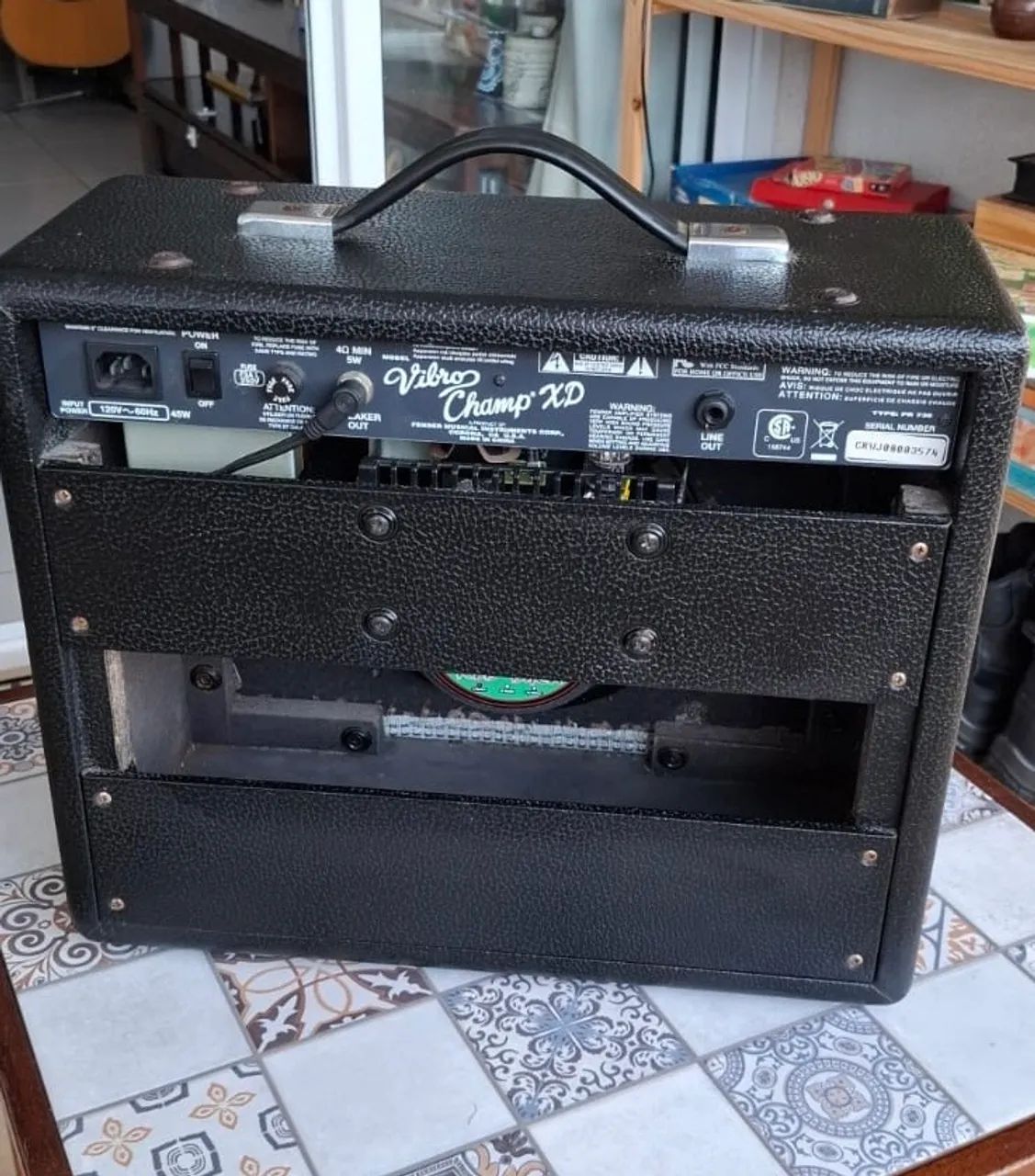 Caixa Fender vibro champ XD - Foto 3