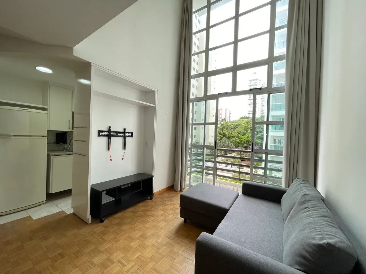 APARTAMENTO MOBILIADO PARA LOCAÇÃO NO CENTRO DE ALPHAVILLE