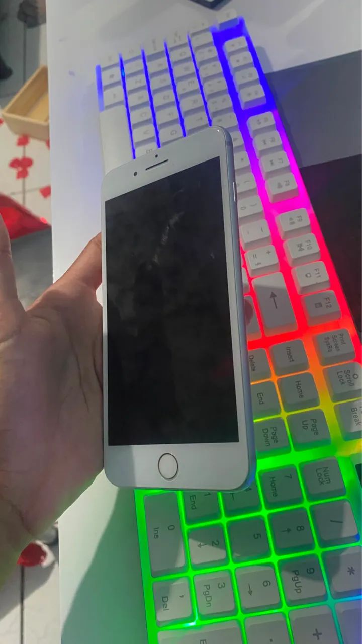 VENDO OU TROCO IPHONE 8plus - Foto 4