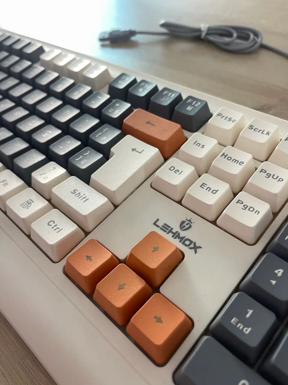 Teclado pouco usado Lehmox Gamer com mouse - Foto 3